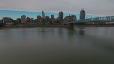 Cincinnati Ohio'daki hava video.