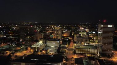 Gece şehir merkezinde Columbia şehir hava video