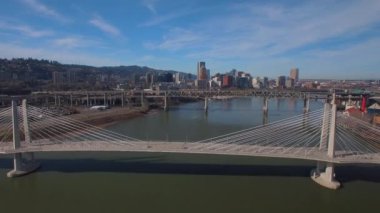 Portland Tillicum Köprüsü'nün havadan video
