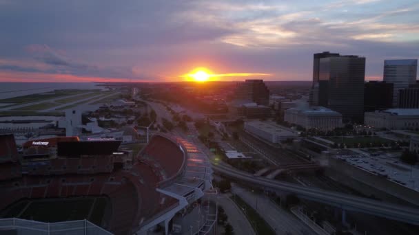 Aerial Video Downtown Cleveland Ohio Sunrise — Stock Video