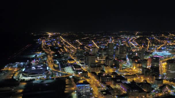 Vídeo Aéreo Centro Cleveland Ohio Noite — Vídeo de Stock