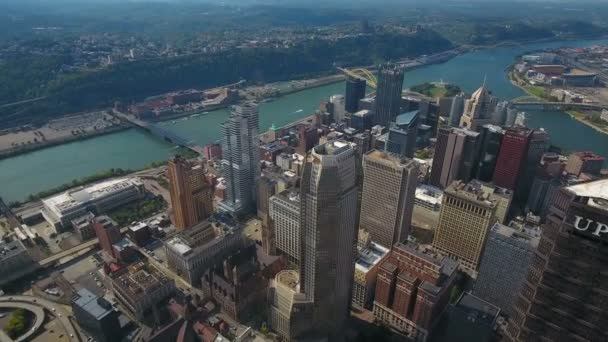 Aerial Video Downtown Pittsburgh Pennsylvania — Stock Video