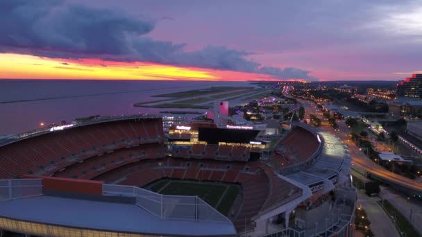 Aerial Video Downtown Cleveland Ohio Sunrise — Stock Video