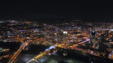 Downtown Nashville geceleri hava video 
