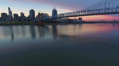 Cincinnati Ohio'daki hava video.