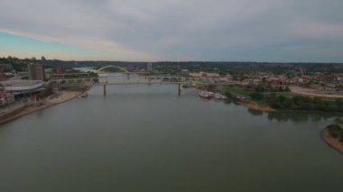 Cincinnati Ohio'daki hava video.