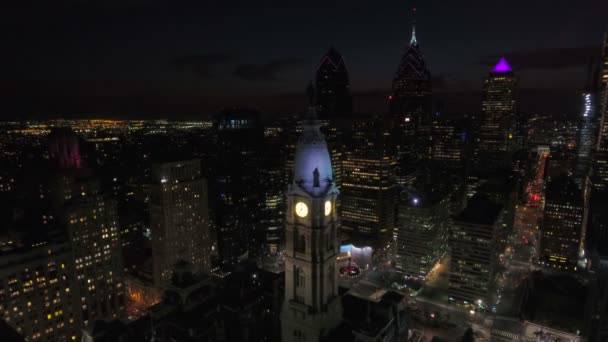 ペンシルベニア州フィラデルフィアのダウンタウンの空撮 — ストック動画