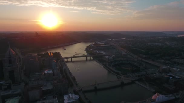 Vídeo Aéreo Del Centro Pittsburgh Pennsylvania — Vídeo de stock