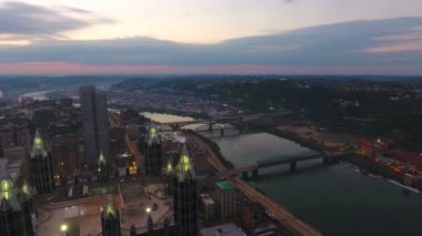 Şehir Pittsburgh Pennsylvania hava video. 