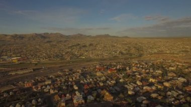Şehir El Paso Texas hava video. Meksika sınırı.