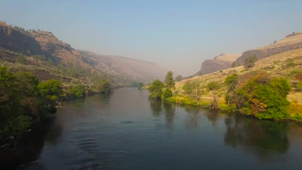 Luchtfoto Video Van Deschutes River Oregon — Stockvideo
