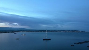 Zaman atlamalı Cannes Fransa gün batımında Cote Dazur.