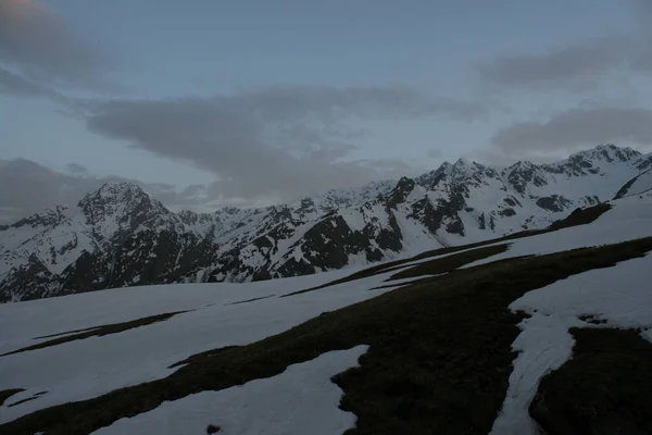 seyahat ve macera keşfi