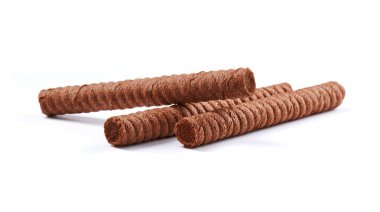Tereyağı ve üzerinde beyaz bir arka plan doldurarak kakao ile Çikolatalı gofret rulo