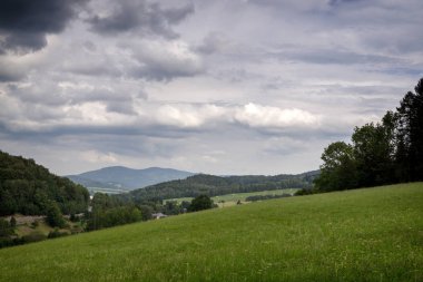 Slovakya 'da tepede güzel bir gün batımı