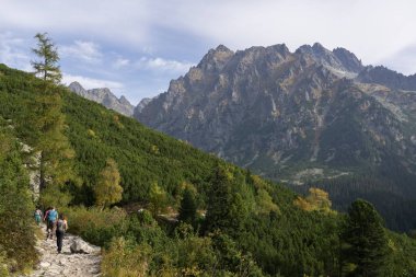 Yüksek Tatras Dağları 'nın zirveleri. Slovakya