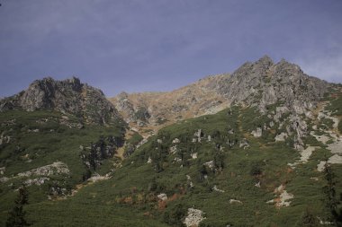 Yüksek Tatras Dağları 'nın zirveleri. Slovakya