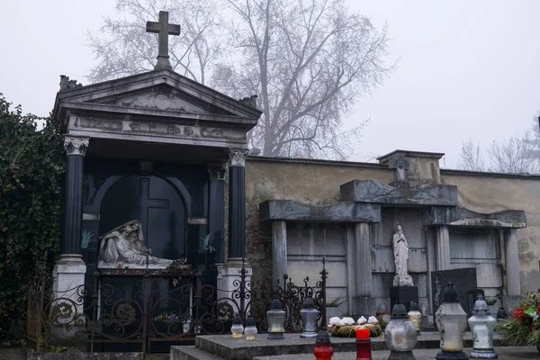 Fog Cemetery Day Time Shot — Stock Photo, Image