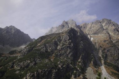 Yüksek Tatras Dağları 'nın zirveleri. Slovakya