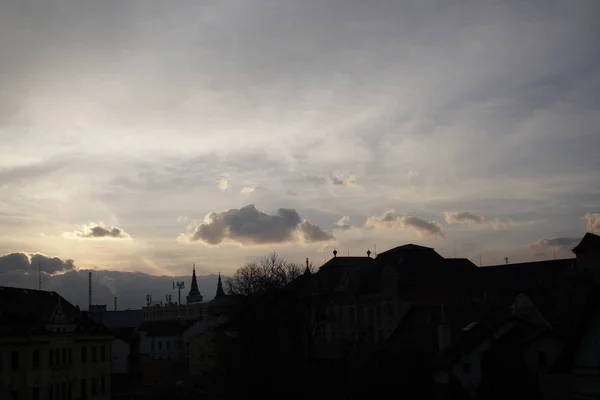 Hermosas Nubes Sobre Ciudad Eslovaquia —  Fotos de Stock