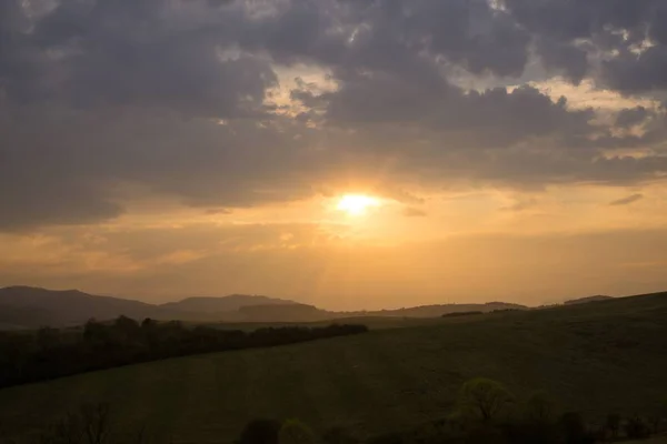 Schöne Landschaft Feld Bei Sonnenuntergang — Stockfoto