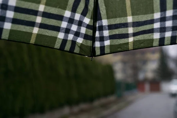 Sfocato Ombrello Pioggia Città — Foto Stock