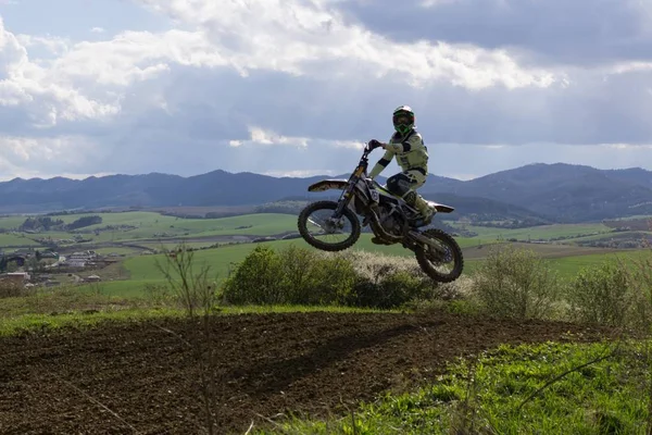 Motocross Motocycliste Est Équitation Dans Paysage Rural — Photo