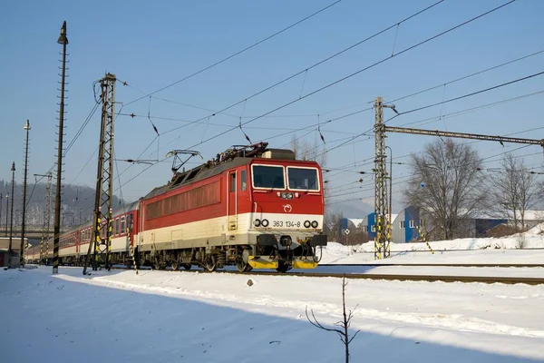 Trem Céu Azul Inverno — Fotografia de Stock