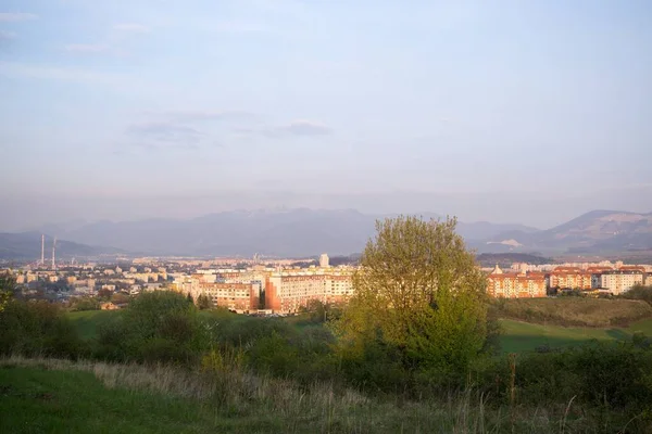 Zilina Şehrindeki Binaların Üzerinde Gün Doğumu Gün Batımı Slovakya — Stok fotoğraf