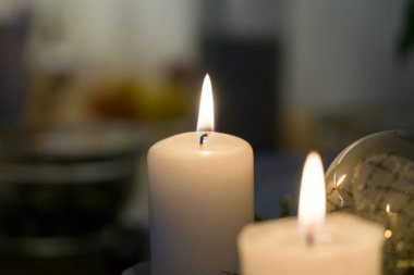 Yanan mumlar atış kapatın