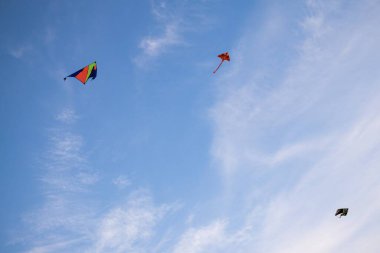 Gökyüzünde uçurtma uçurmak. Slovakya