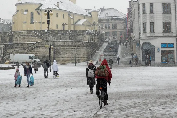 Talvi Kaupunki Päivällä Ammuttu Slovakiassa — kuvapankkivalokuva