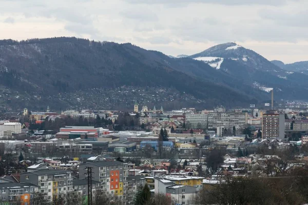 Sonnenaufgang Und Sonnenuntergang Über Den Gebäuden Der Stadt Zilina Slowakei — Stockfoto