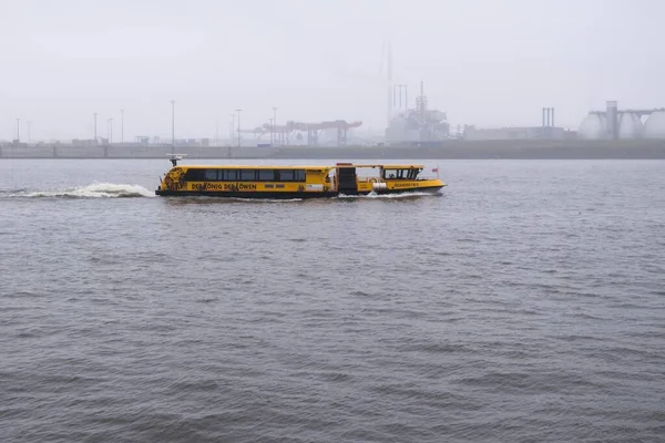 Hamburg Duitsland November 2017 Hamburg Harbor Tijdens Regenachtige Dagen Duitsland — Stockfoto