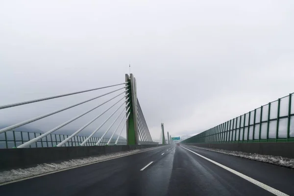 Jembatan Jalan Raya Latar Belakang Slowakia — Stok Foto