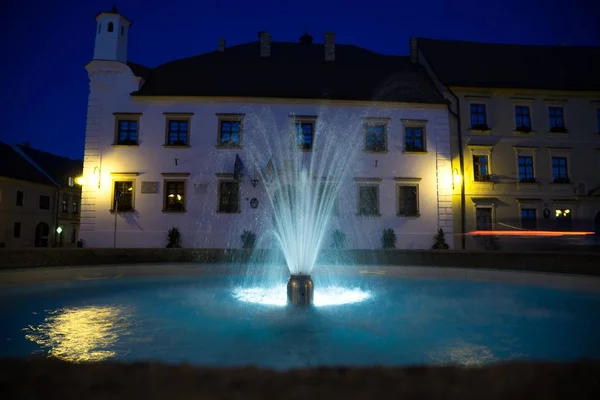 Molnig Himmel Över Den Europeiska Staden — Stockfoto