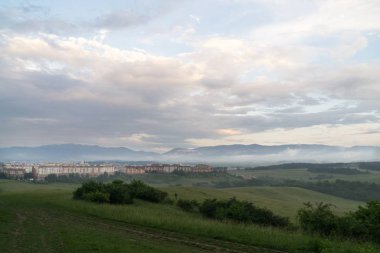 Slovakya 'da tepede güzel bir gün batımı