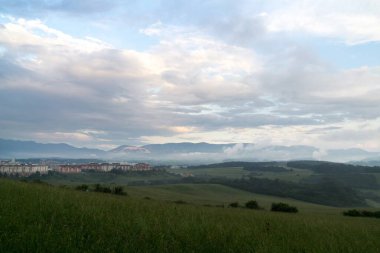 Slovakya 'da tepede güzel bir gün batımı