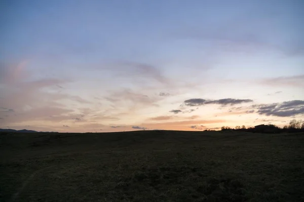 Vacker Solnedgång Över Fältet Slovakien — Stockfoto