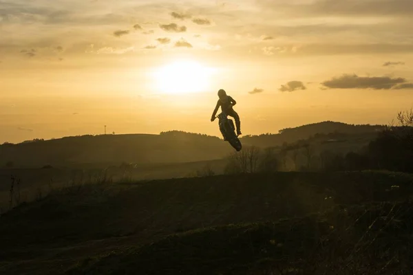 Motocross Motorradfahrer Aus Nächster Nähe Erschossen — Stockfoto