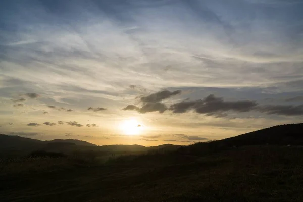 Magnifique Coucher Soleil Sur Champ Slovaquie — Photo