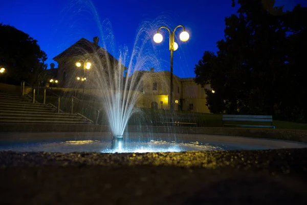 Blick Auf Brunnen Bei Nacht Tschechische Republik — Stockfoto