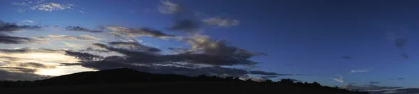 Hermosa Puesta Sol Nubes Cielo — Foto de Stock