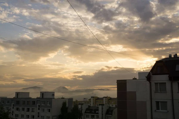 Alba Tramonto Edifici Nella Città Zilina Slovacchia — Foto Stock