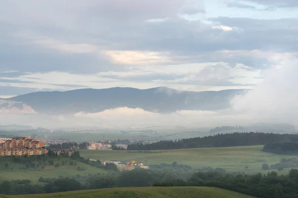 Hermoso Atardecer Sobre Colina Eslovaquia — Foto de Stock