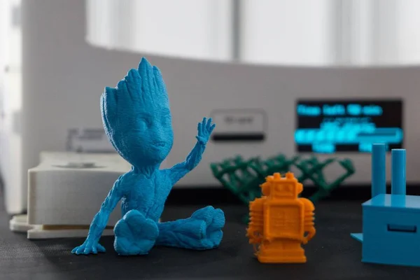 3Dプリンタで印刷された面白いおもちゃ クローズアップビュー — ストック写真