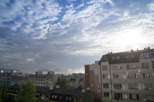 Nascer Sol Pôr Sol Sobre Edifícios Cidade Eslováquia — Fotografia de Stock