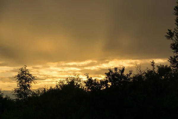 Schöner Sonnenuntergang Über Dem Hügel Der Slowakei — Stockfoto