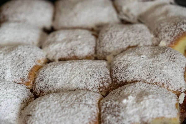 Hemmagjorda Söta Bullar Med Pulversocker — Stockfoto