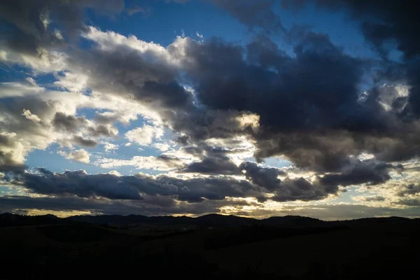 Landschaft Blick Auf Sonnenuntergang Über Hügel — Stockfoto